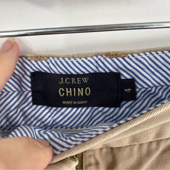 J. Crew Women’s Flat Front Tan Chino Shorts size 4 - Picture 3 of 4